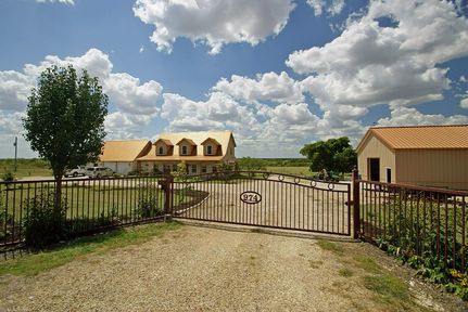 Farm and Ranch in McLennan County, Texas
