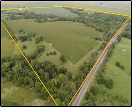 Farm and Ranch in Washington County, Iowa