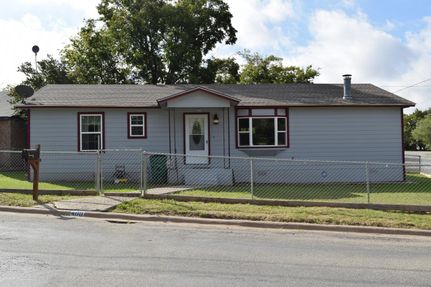 House in Coleman County, Texas
