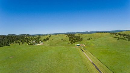 Farm and Ranch in Custer County, South Dakota