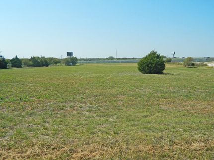 Farm and Ranch in Hill County, Texas