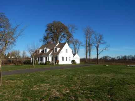 Riverfront Property in Yamhill County, Oregon