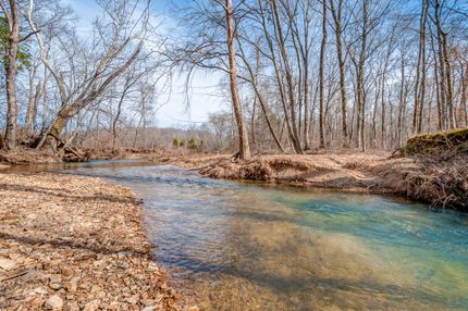 Land in Perry County, Tennessee