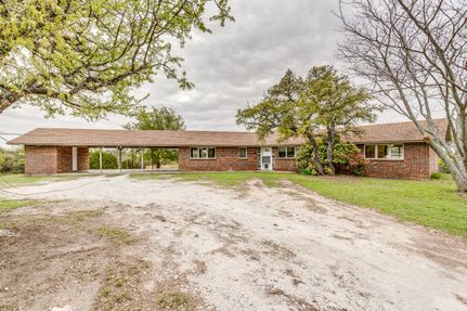 Farm and Ranch in Parker County, Texas