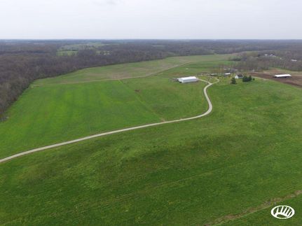 Farm and Ranch in Perry County, Illinois