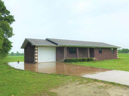Commercial Property in Hopkins County, Texas