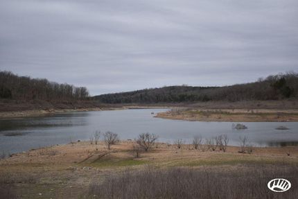 Farm and Ranch in Taney County, Missouri