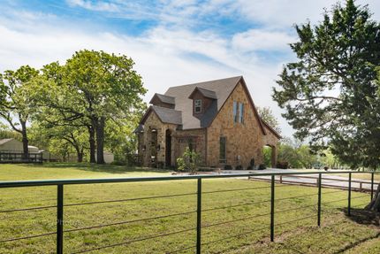Farm and Ranch in Denton County, Texas