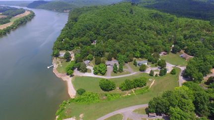 Farm and Ranch in Perry County, Tennessee