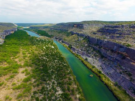 Farm and Ranch in Val Verde County, Texas