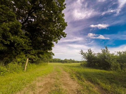 Farm and Ranch in Marshall County, Tennessee