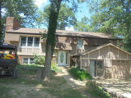 Farm and Ranch in Howell County, Missouri