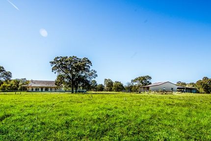 Farm and Ranch in Walker County, Texas