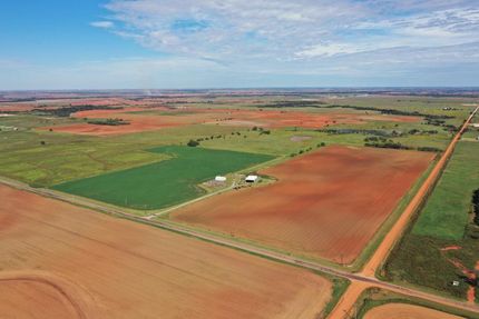 Land in Kingfisher County, Oklahoma
