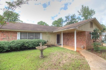 House in Cherokee County, Texas