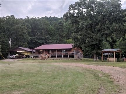 House in Le Flore County, Oklahoma