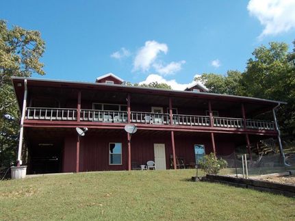 Farm and Ranch in Ozark County, Missouri