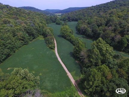 Farm and Ranch in Wayne County, Kentucky