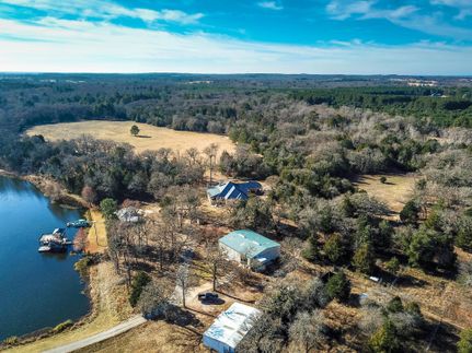 Farm and Ranch in Henderson County, Texas