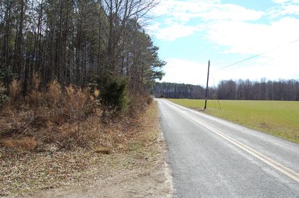 Farm and Ranch in Lancaster County, Virginia