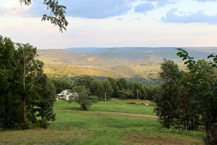 Farm and Ranch in Carroll County, Arkansas