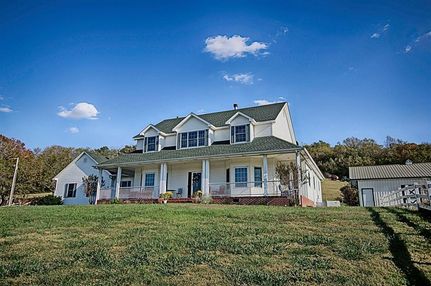 Farm and Ranch in Bedford County, Tennessee