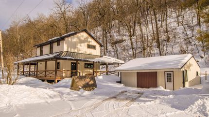 Land in Allamakee County, Iowa