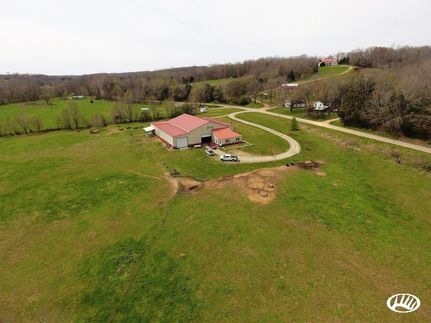 Farm and Ranch in Houston County, Tennessee