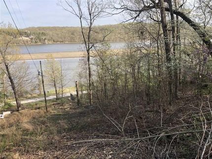 Lakefront Property in Benton County, Missouri