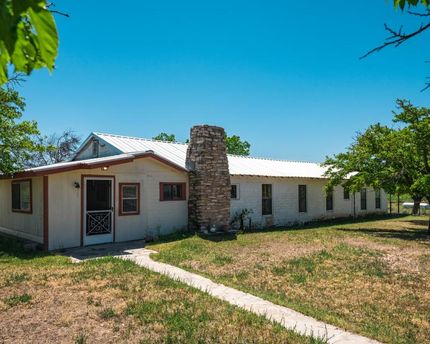 Farm and Ranch in Val Verde County, Texas