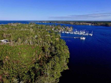 Farm and Ranch in Craven County, North Carolina