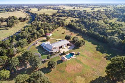 Farm and Ranch in Hopkins County, Texas