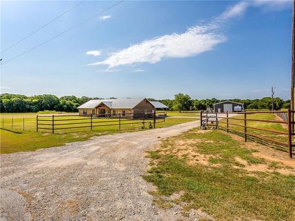 Farm and Ranch in Parker County, Texas