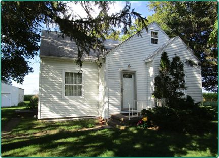 Farm and Ranch in Linn County, Iowa