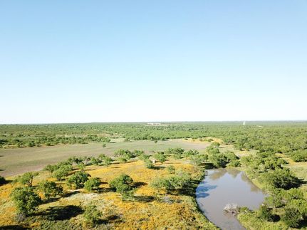 Commercial Property in Live Oak County, Texas