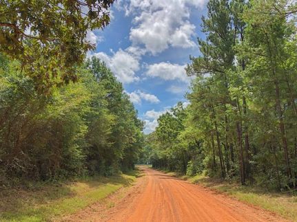 Farm and Ranch in Cherokee County, Texas