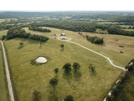 Farm and Ranch in Barry County, Missouri
