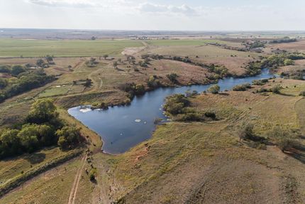 Land in Custer County, Oklahoma