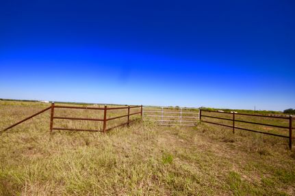 Farm and Ranch in Wilson County, Texas