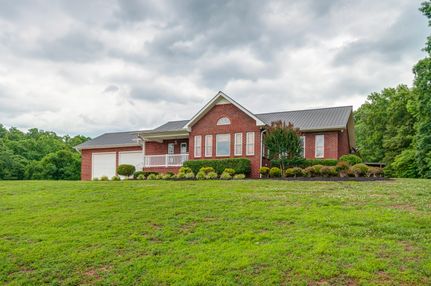 Farm and Ranch in Humphreys County, Tennessee