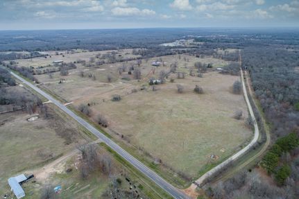 Farm and Ranch in Henderson County, Texas