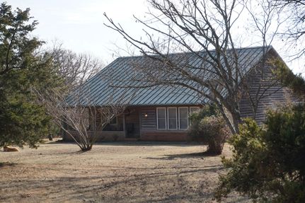 Farm and Ranch in Lincoln County, Oklahoma