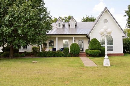 House in Le Flore County, Oklahoma