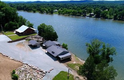 Land in Perry County, Tennessee