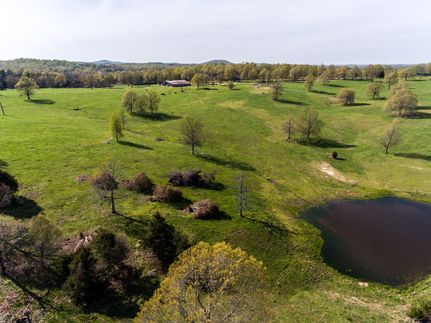 Farm and Ranch in Fulton County, Arkansas