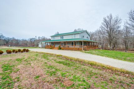 House in Perry County, Tennessee