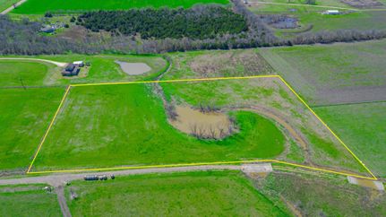 Farm and Ranch in Falls County, Texas
