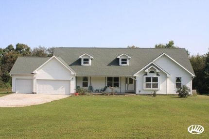 Land in Vernon County, Missouri