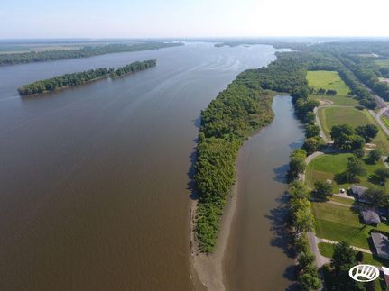 Farm and Ranch in Henderson County, Illinois
