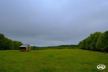 Land in Douglas County, Missouri